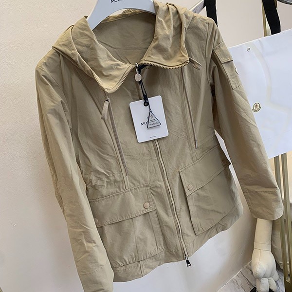 モンクレール LEANDRO パーカー ジャケット コピー ロゴ J10931A00
